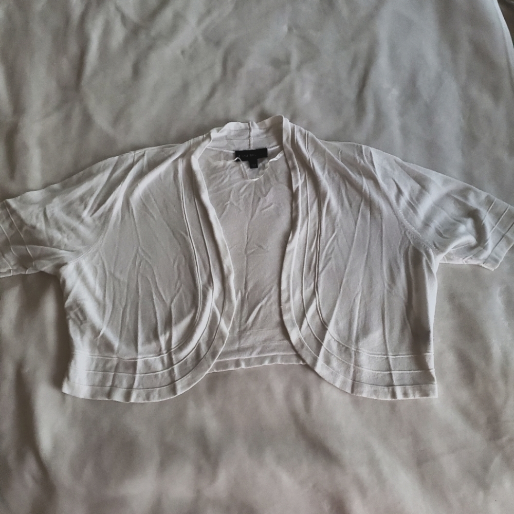 Lane Bryant size 18/20 white shrug